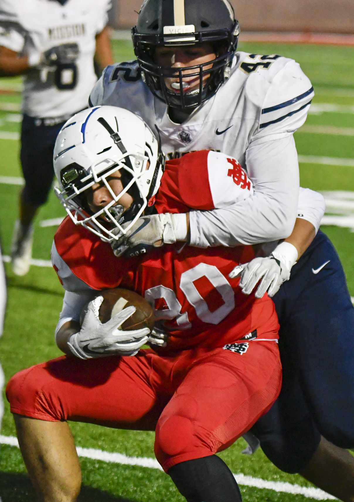 040921 MP SM football 18.JPG